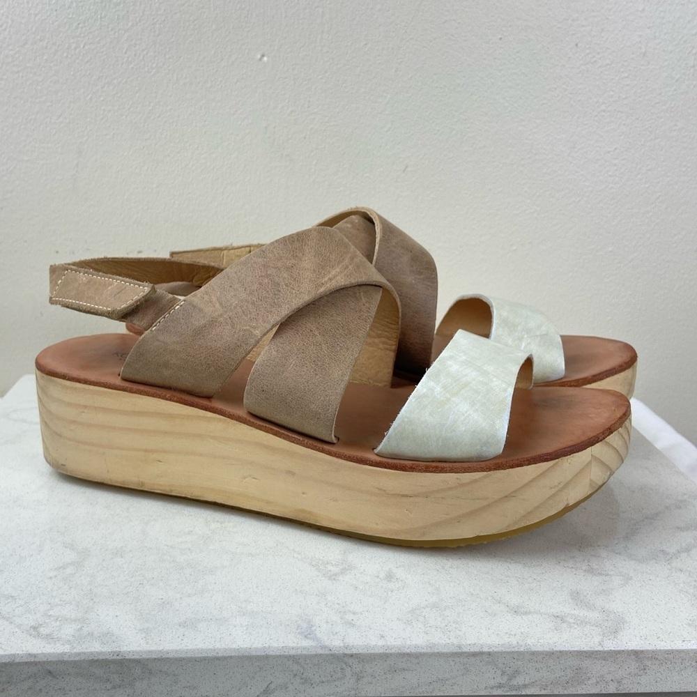 Koolaburra Santa Barbara by Ugg Women's Margaux Wooden Platform Sandal